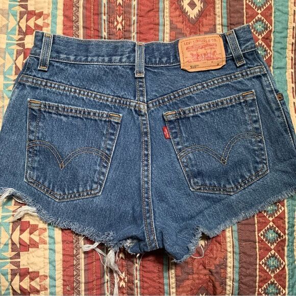 Vintage Levi’s 550 High Rise Shorts size 26 - Picture 7 of 7